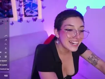 Rogueraveen  live sex cam