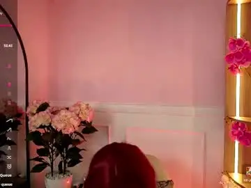 Rogueraveen  live sex cam