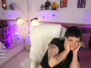 Rogueraveen  live sex cam