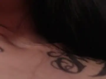 Aizen_myo  live sex cam