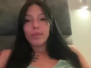 Aizen_myo  live sex cam