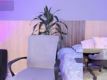 Atenea_clerk  live sex cam