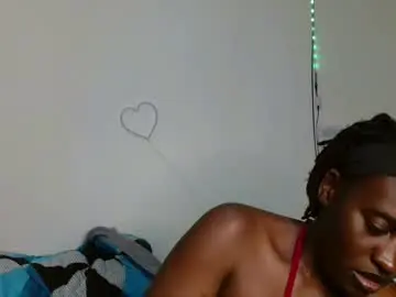 Broken_haloo  live sex cam