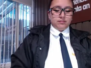 Cute_penelopee  live sex cam