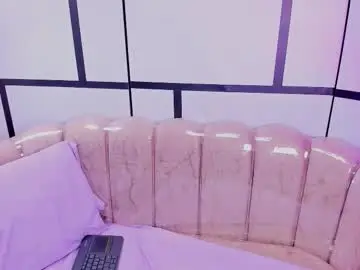 Lovequinn_mjs  live sex cam