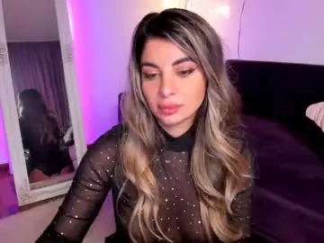 Queenofyouredreams  live sex cam