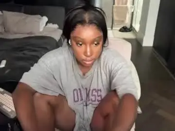 Alonayumm  live sex cam