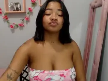 Latinbrunett1  live sex cam