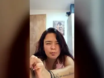 Meganeve_27  live sex cam