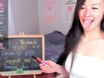 Queitsharm_  live sex cam