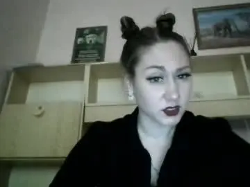 Royalintuition  live sex cam
