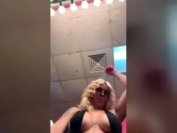 Sweetgenevievex  live sex cam