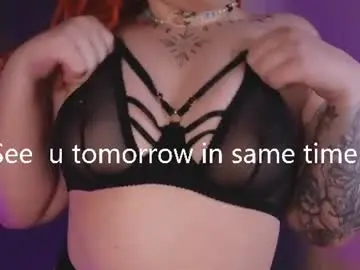 Thefullredmoon  live sex cam