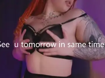 Thefullredmoon  live sex cam