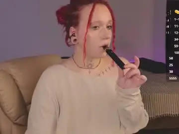 Thefullredmoon  live sex cam