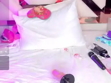 Cintiavega  live sex cam