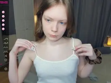Cuty_petite  live sex cam