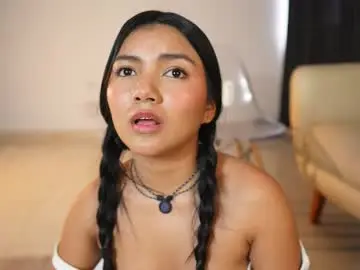 Emi_latingirl  live sex cam