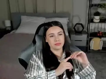 Foxyinlove4u  live sex cam