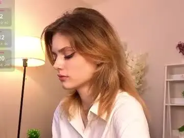 Jenifercloudy  live sex cam