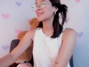Karriewatson  live sex cam