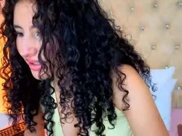 Leiadiaz  live sex cam