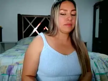 Natzuky  live sex cam