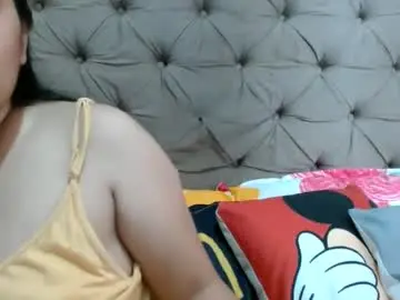 Nerdypinaypie  live sex cam
