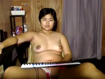 Pinayprincesslyn  live sex cam
