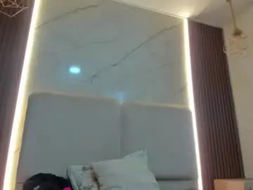 Queenstarhyl  live sex cam