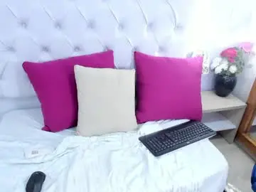 Bellota_hil  live sex cam