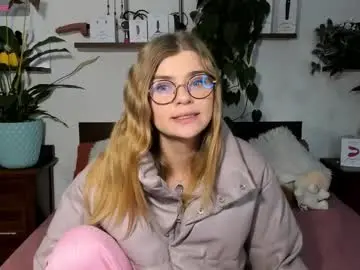 Haleyreedme  live sex cam