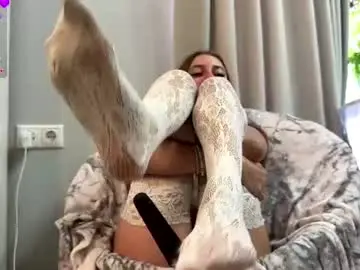 Kymberlyrosenlof  live sex cam