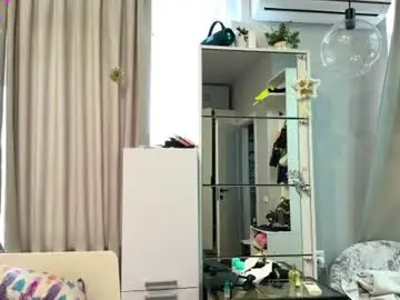 Kymberlyrosenlof  live sex cam