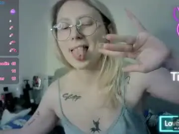 Naozuqace  live sex cam