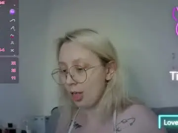 Naozuqace  live sex cam
