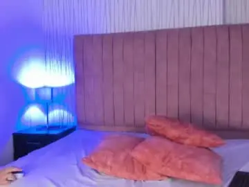 Renataalba  live sex cam