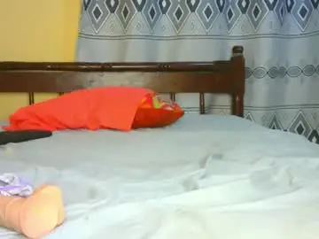 Sluttysam_  live sex cam