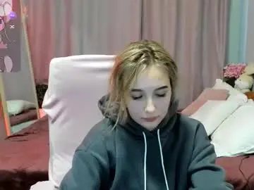 Taisia_hot  live sex cam