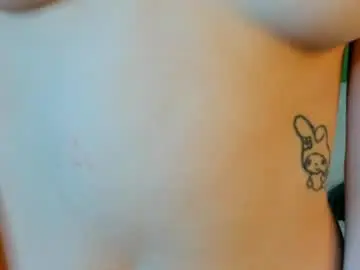 Xelithrawisper  live sex cam