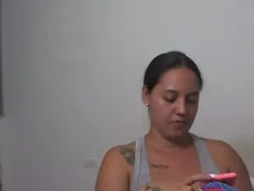 Zoe_bluee_  live sex cam