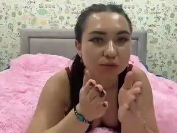 Clorindaheutmaker  live sex cam