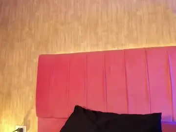 Emily_klarence  live sex cam