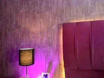 Emily_klarence  live sex cam