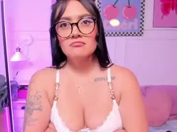 Ivonne_noir  live sex cam