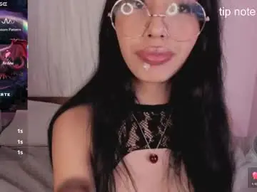 Jenner_mills  live sex cam
