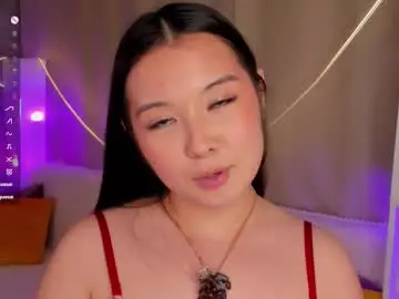 Juniebogany  live sex cam