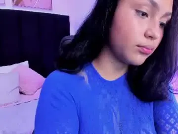 Loretta7  live sex cam
