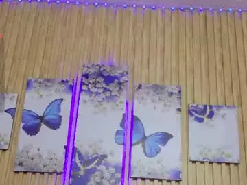 Moonceleste  live sex cam