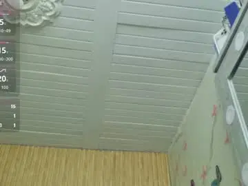 Moonceleste  live sex cam